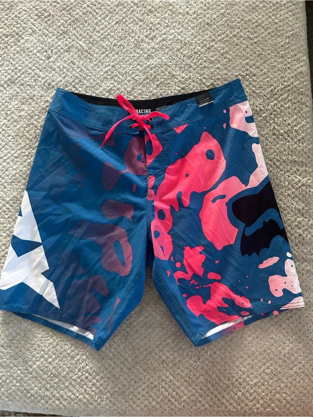 Fox Men’s Blue & Pink Graphic Boardshorts
